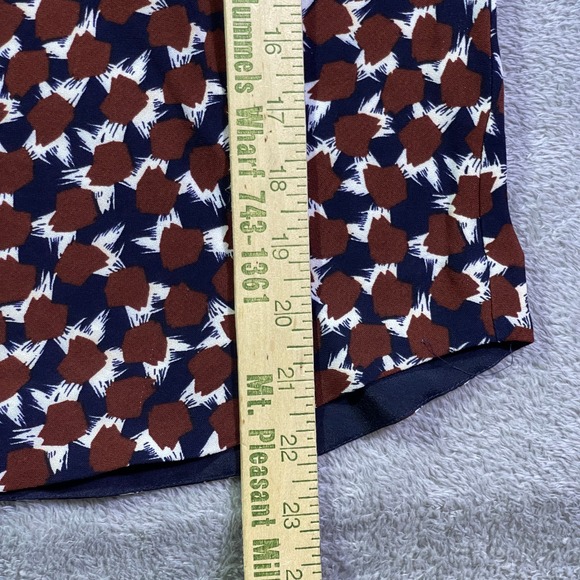 J Crew Sleeveless Pleated Front Geometric Print Top Size 8 - Picture 3 of 10